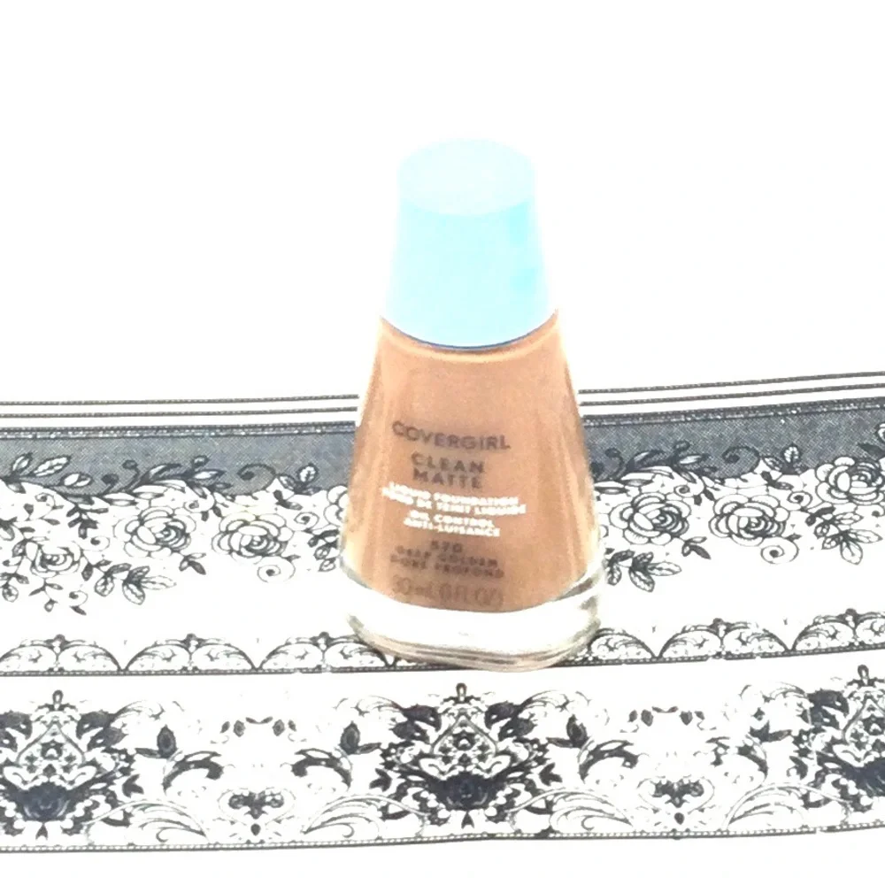 CoverGirl Clean Matte Liquid Foundation - #570 deep golden new